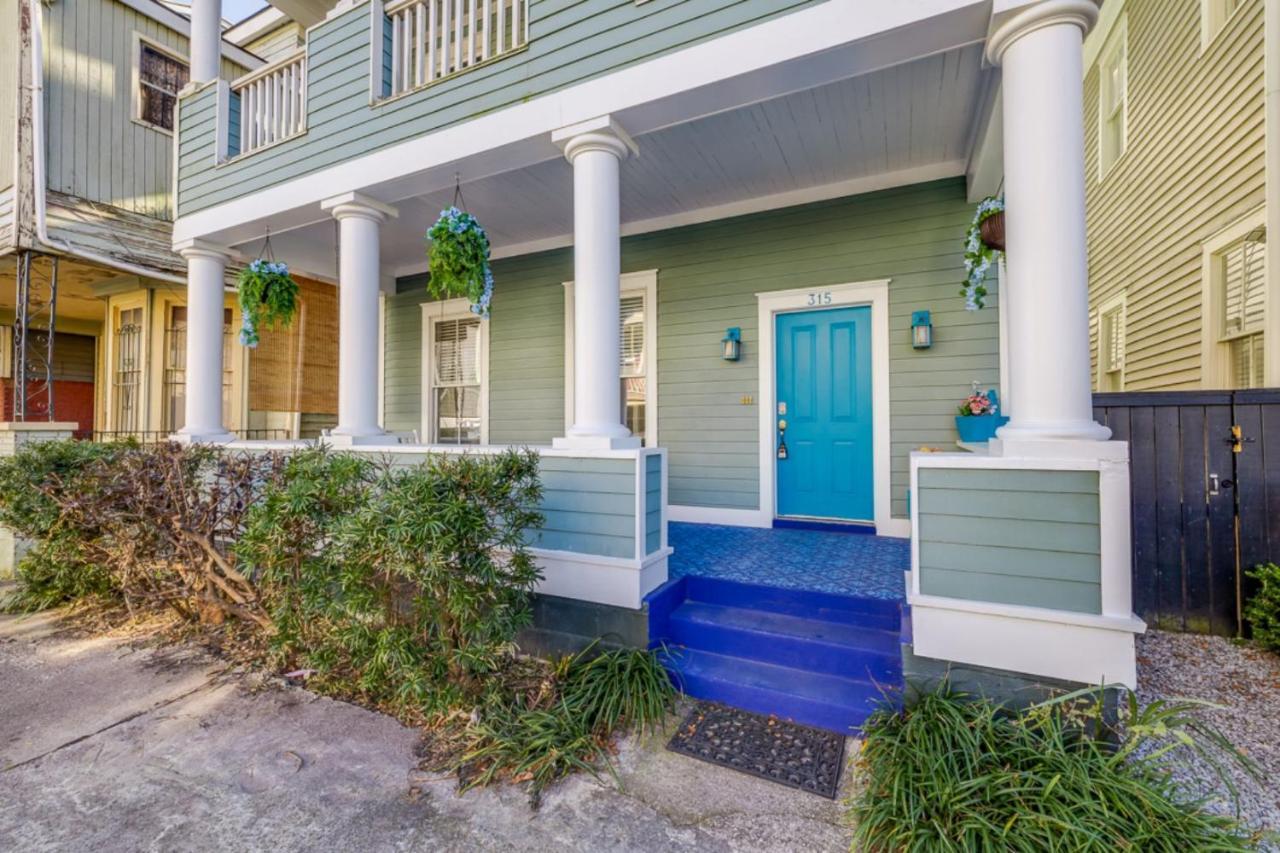 Сasa de vacaciones Walk Score 90!!-historic Downtown District-2 Blocks To Famous Forsyth Park- Huge Private Patio-private Parking